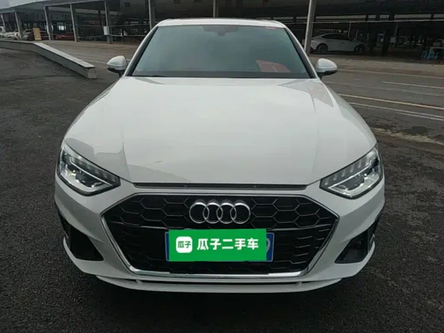 Audi A4L — Фото автомобиля 2
