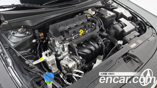Hyundai Avante CN7 — Фото автомобиля 9