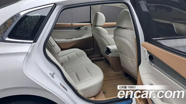 Hyundai Grandeur Новый Grandeur IG — Фото автомобиля 10