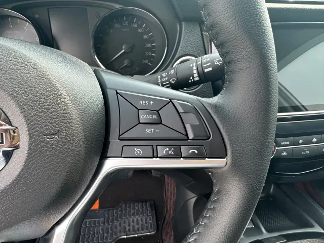 Nissan X-Trail — Фото автомобиля 8