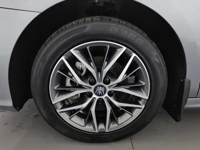 BYD Qin PLUS — Фото автомобиля 17