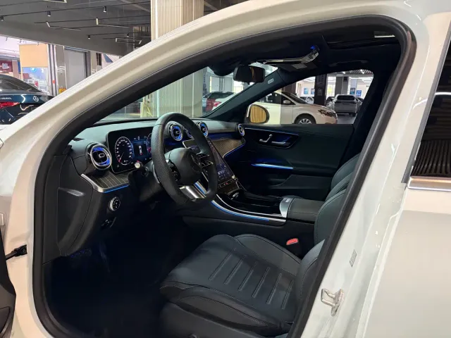 Mercedes-Benz C-Class — Фото автомобиля 4