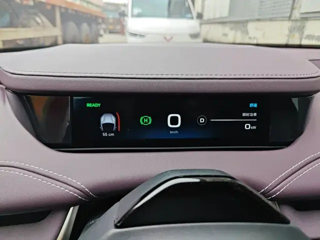 Xiaomi SU7 — Фото автомобиля 7