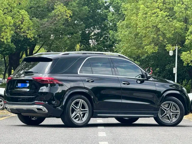 Mercedes-Benz GLE-Class — Фото автомобиля 4