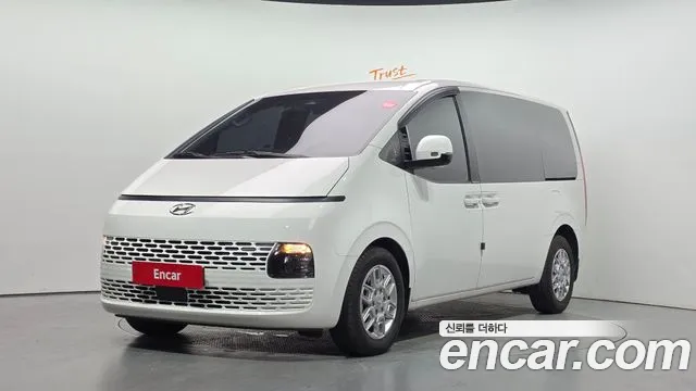 Фотография автомобиля — Hyundai Staria