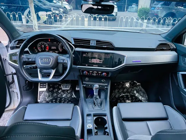 Audi Q3 — Фото автомобиля 19