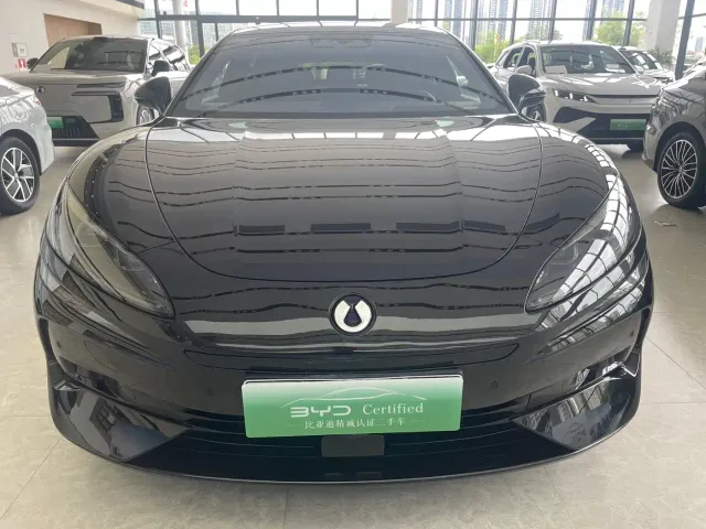 Фотография автомобиля — Denza Z9GT