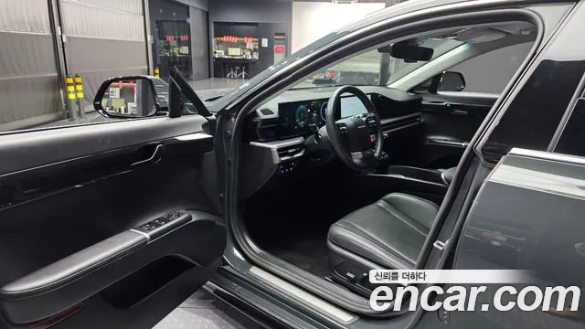 Hyundai Grandeur GN7 — Фото автомобиля 14