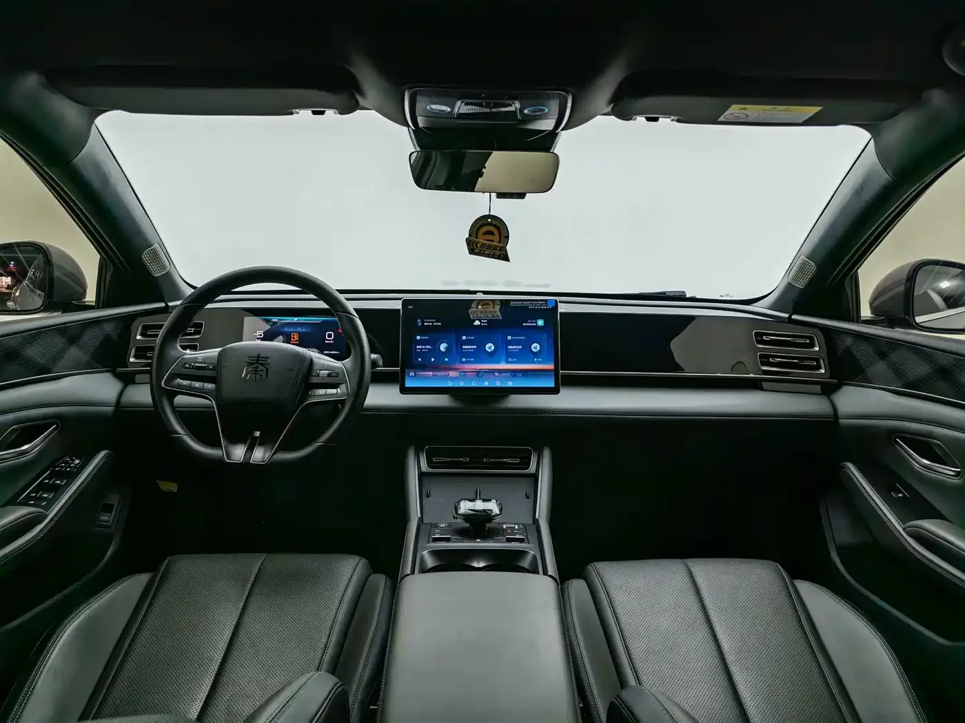 BYD Qin L 2024 DM-i 80KM Superior — Фото автомобиля 6