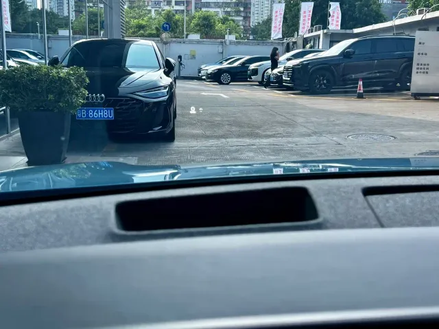 Audi E5 Sportback — Фото автомобиля 17
