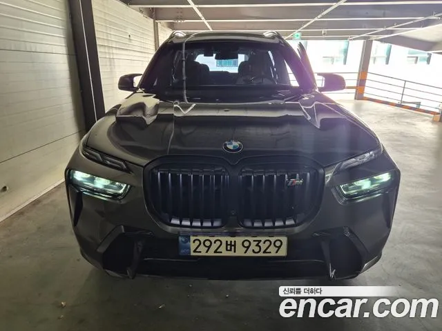 Фотография автомобиля — BMW X7 G07