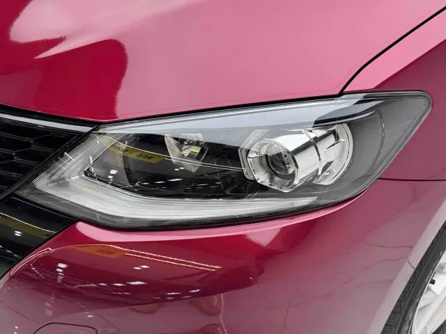 Nissan Tiida — Фото автомобиля 10