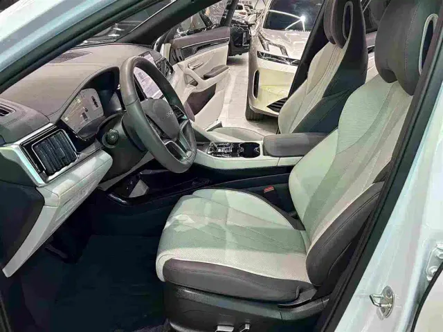 BYD Song PLUS — Фото автомобиля 4