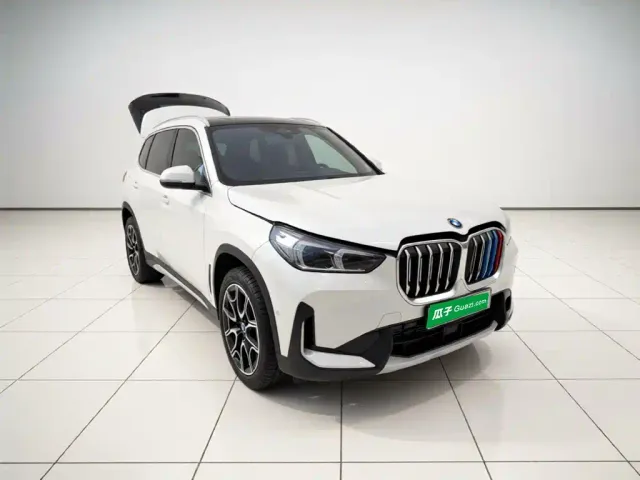 BMW X1 — Фото автомобиля 3
