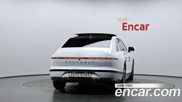 Hyundai Grandeur GN7 — Фото автомобиля 4