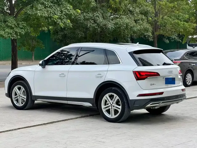 Audi Q5L — Фото автомобиля 7
