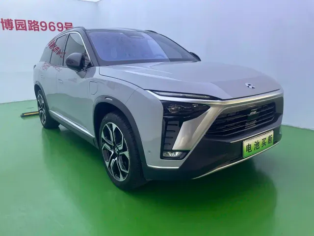 Nio ES8 — Фото автомобиля 3