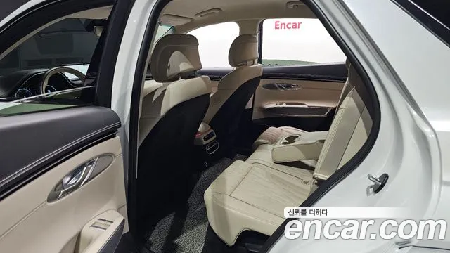 Genesis GV70 — Фото автомобиля 17