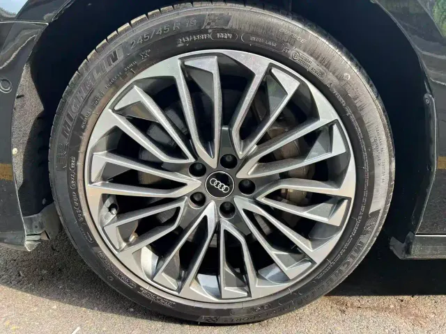 Audi A6L — Фото автомобиля 10