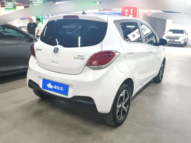 Changan Benben E-Star — Фото автомобиля 3