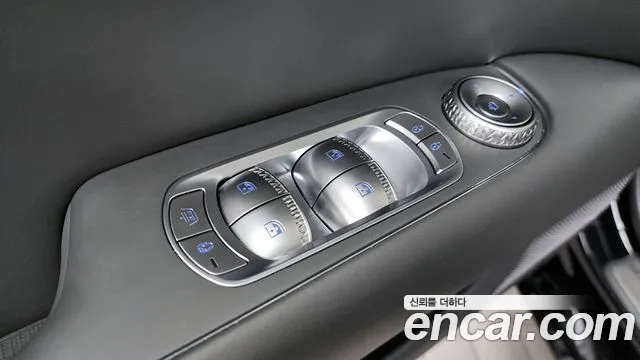 Genesis G90 Бензин 3.5 турбо AWD — Фото автомобиля 26