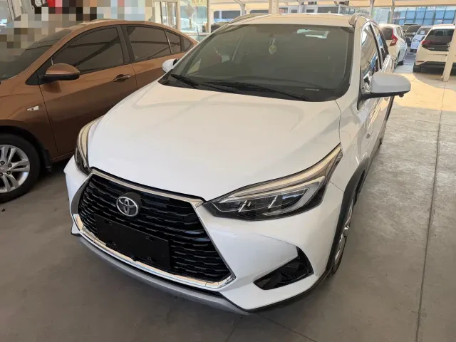 Фотография автомобиля — Toyota YARiS L Zhi Xuan