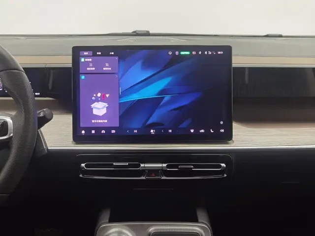GAC Trumpchi E8 — Фото автомобиля 12