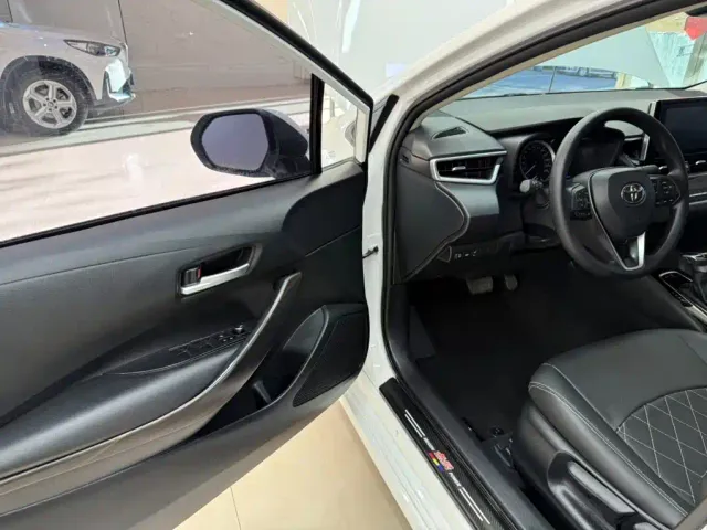 Toyota Corolla — Фото автомобиля 8