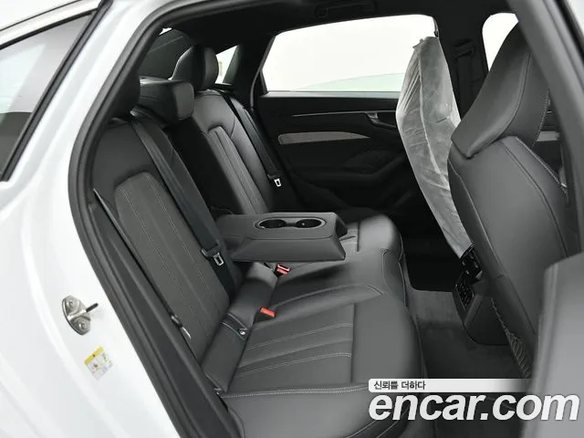 Audi A6 C9 — Фото автомобиля 11