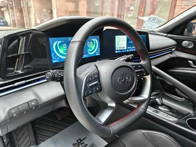 Hyundai Elantra — Фото автомобиля 8