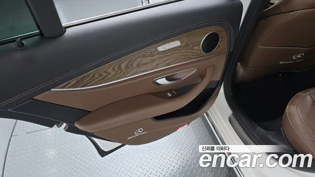 Mercedes-Benz E-Class W213 — Фото автомобиля 14