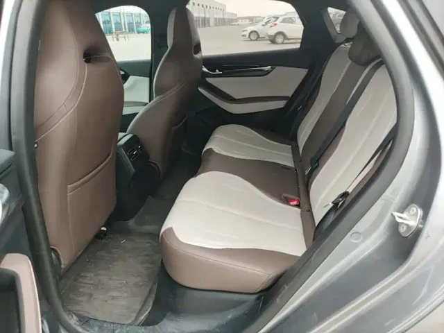BYD Qin PLUS — Фото автомобиля 16