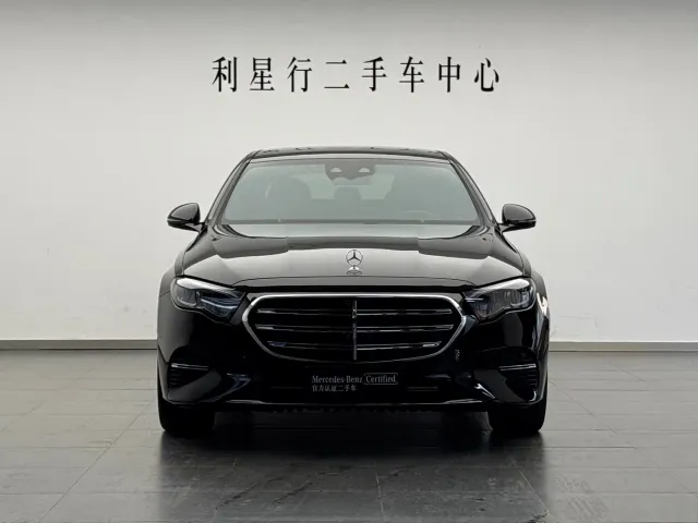 Mercedes-Benz E-Class — Фото автомобиля 5
