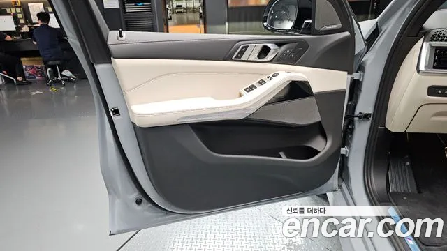 BMW X5 xDrive 40i M Sport — Фото автомобиля 21