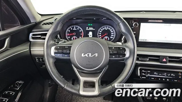 Kia K5 Generation 3 — Фото автомобиля 13