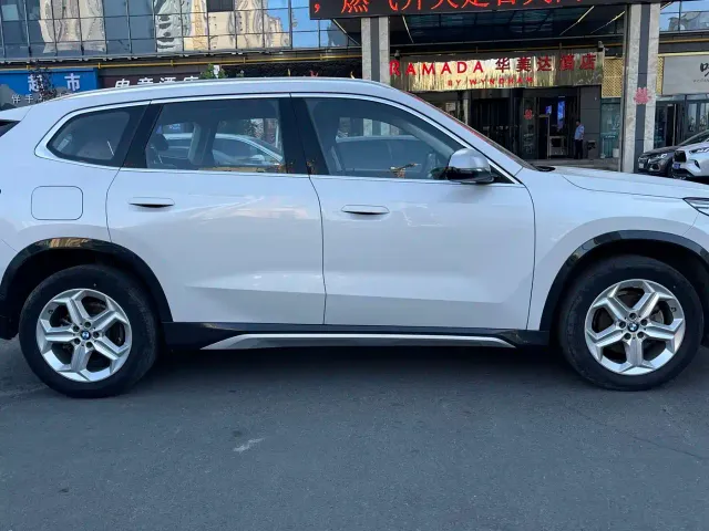 BMW X1 — Фото автомобиля 3