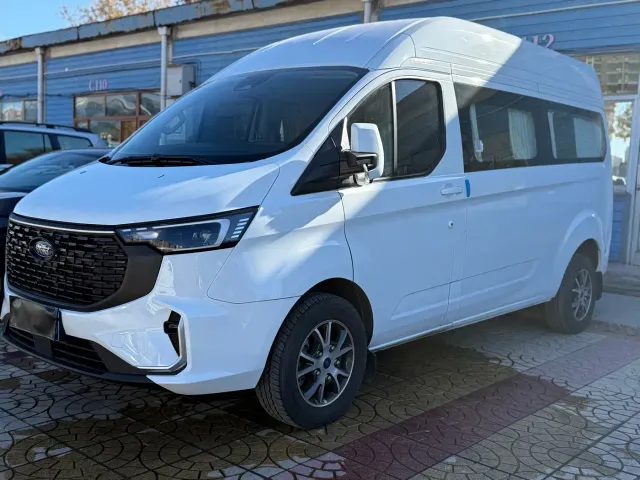 Фотография автомобиля — Ford Transit