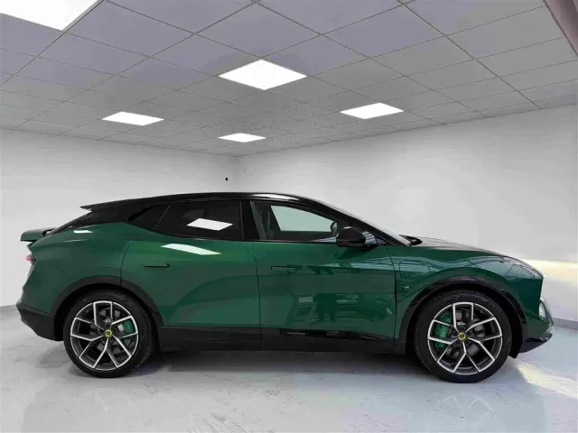Lotus Eletre — Фото автомобиля 3