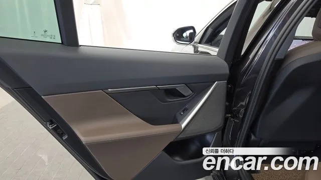 BMW 5 Series G60 — Фото автомобиля 14