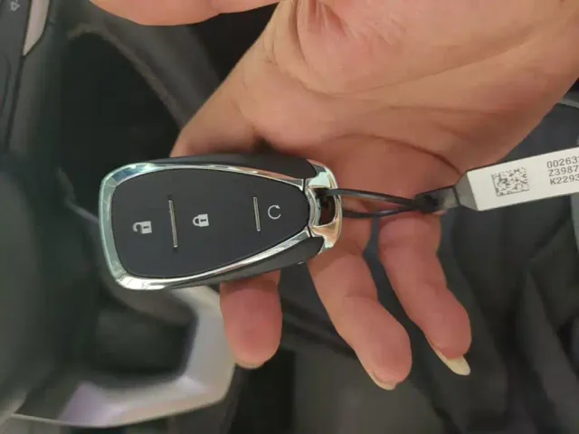 Chevrolet Menlo — Фото автомобиля 8