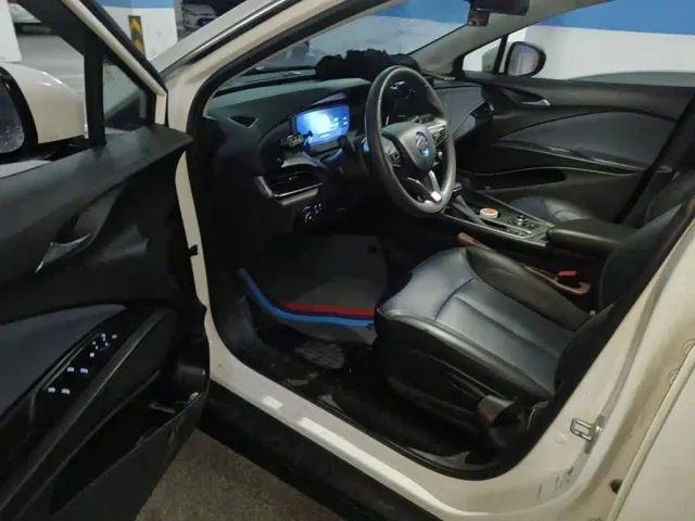Buick Velite 6 — Фото автомобиля 15