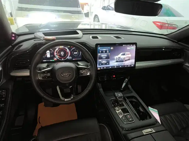 GAC Trumpchi GS8 — Фото автомобиля 9