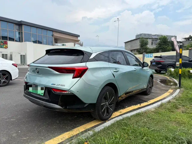 Buick Velite 6 — Фото автомобиля 9