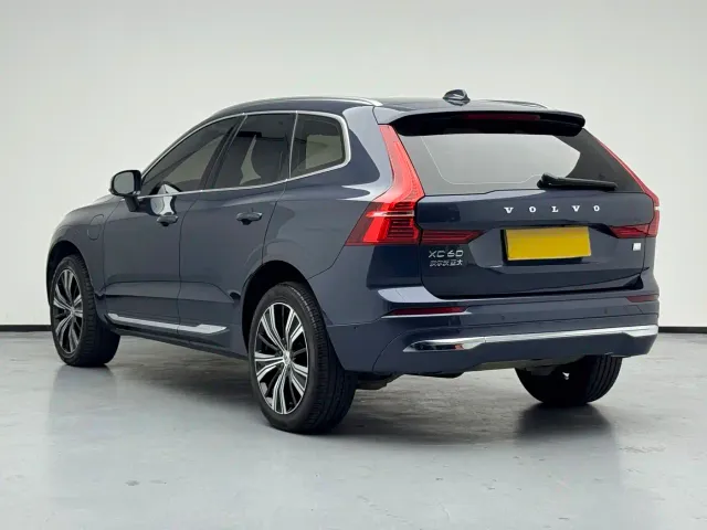 Volvo XC60 — Фото автомобиля 5