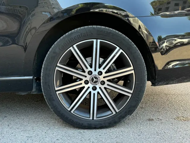 Mercedes-Benz V-Class — Фото автомобиля 10