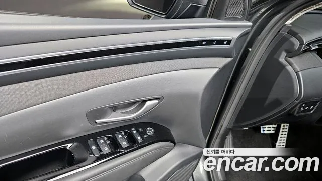 Hyundai Tucson Tucson (NX4) Бензин 1.6 Turbo 4WD — Фото автомобиля 18