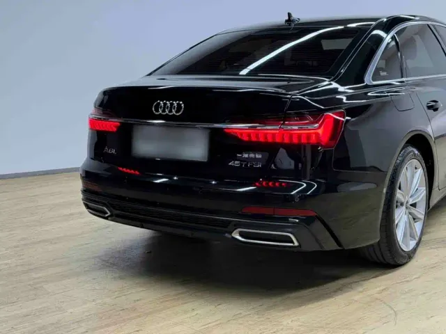 Audi A6L — Фото автомобиля 14