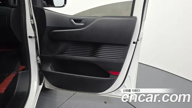Hyundai Staria Staria Tourer 11 мест — Фото автомобиля 7