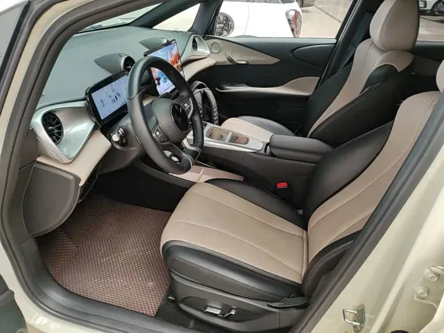BYD Dolphin — Фото автомобиля 15