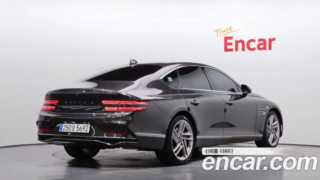 Genesis G80 Бензин 2.5 турбо AWD — Фото автомобиля 2